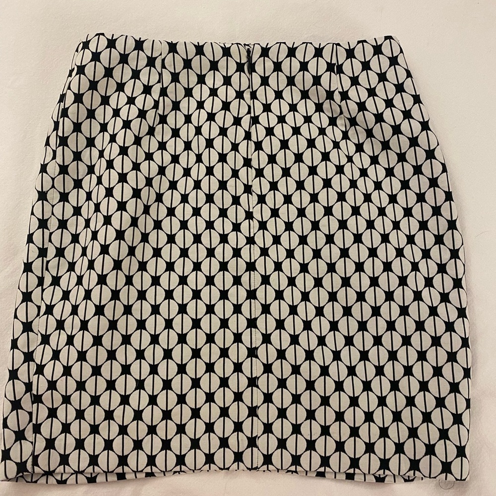 Club Monaco Skirt - Picture 2 of 4